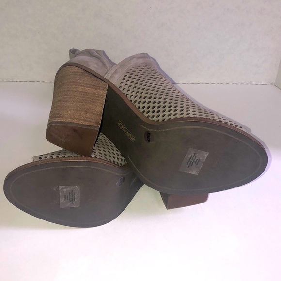 Vince Camuto Kensa Heeled Bootie - Storm Gray NEW - Picture 6 of 6